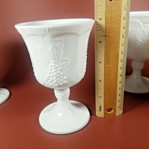 Vintage Colony Harvest Grape White Milk Glass Pedestal Goblets Wine Lot of 4 - Picture 8 of 8